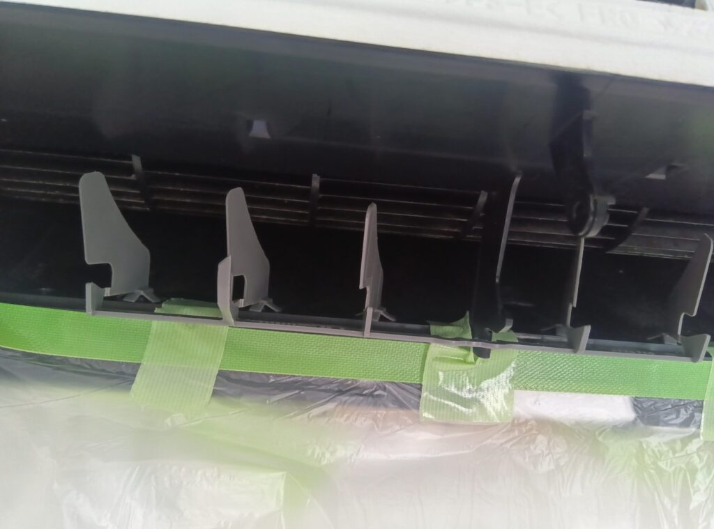 エアコンクリーニングの施工前の汚れ