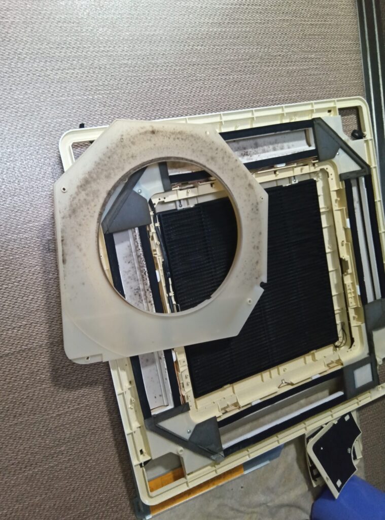 天カセエアコンクリーニング